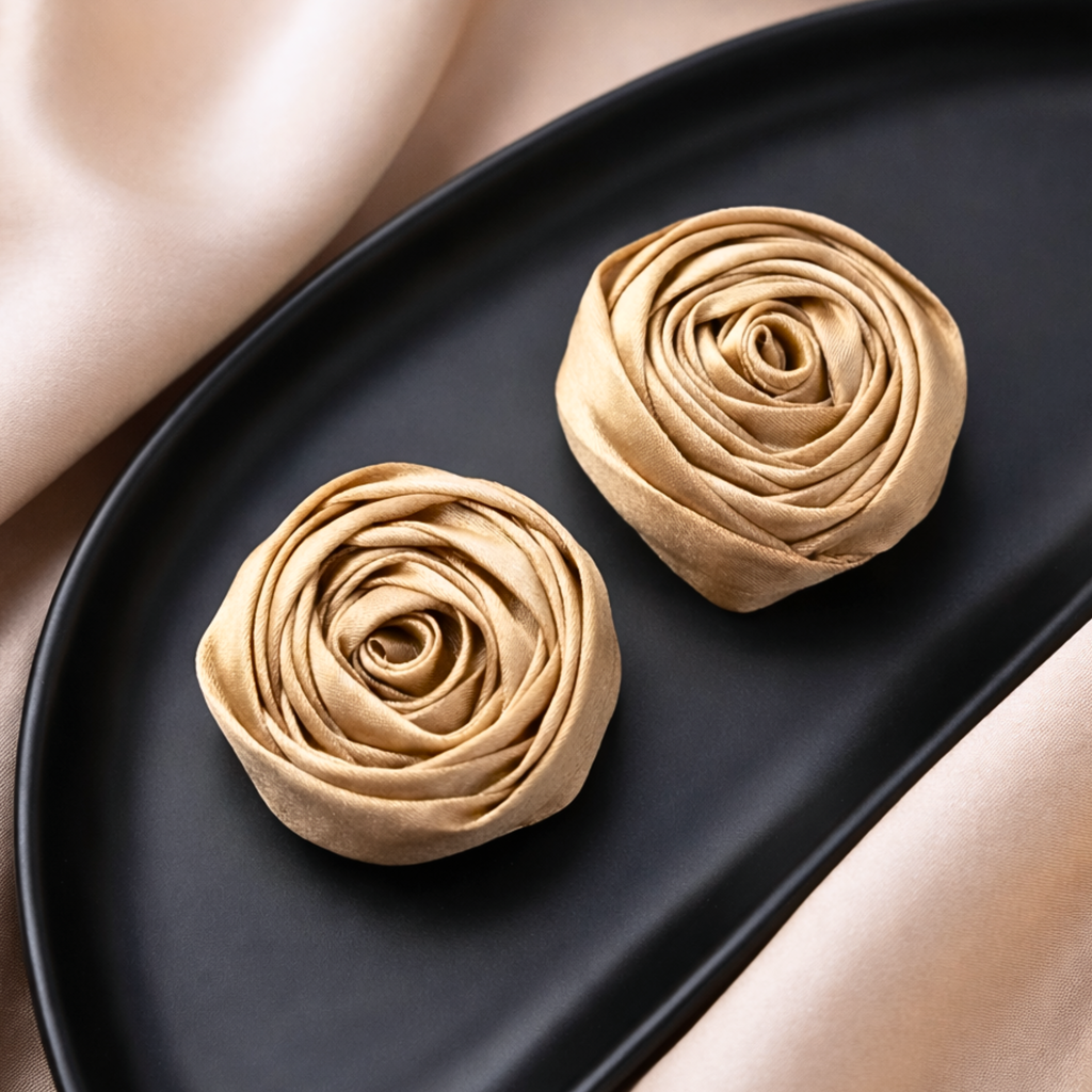 Satin Swirl Clip (Pair)