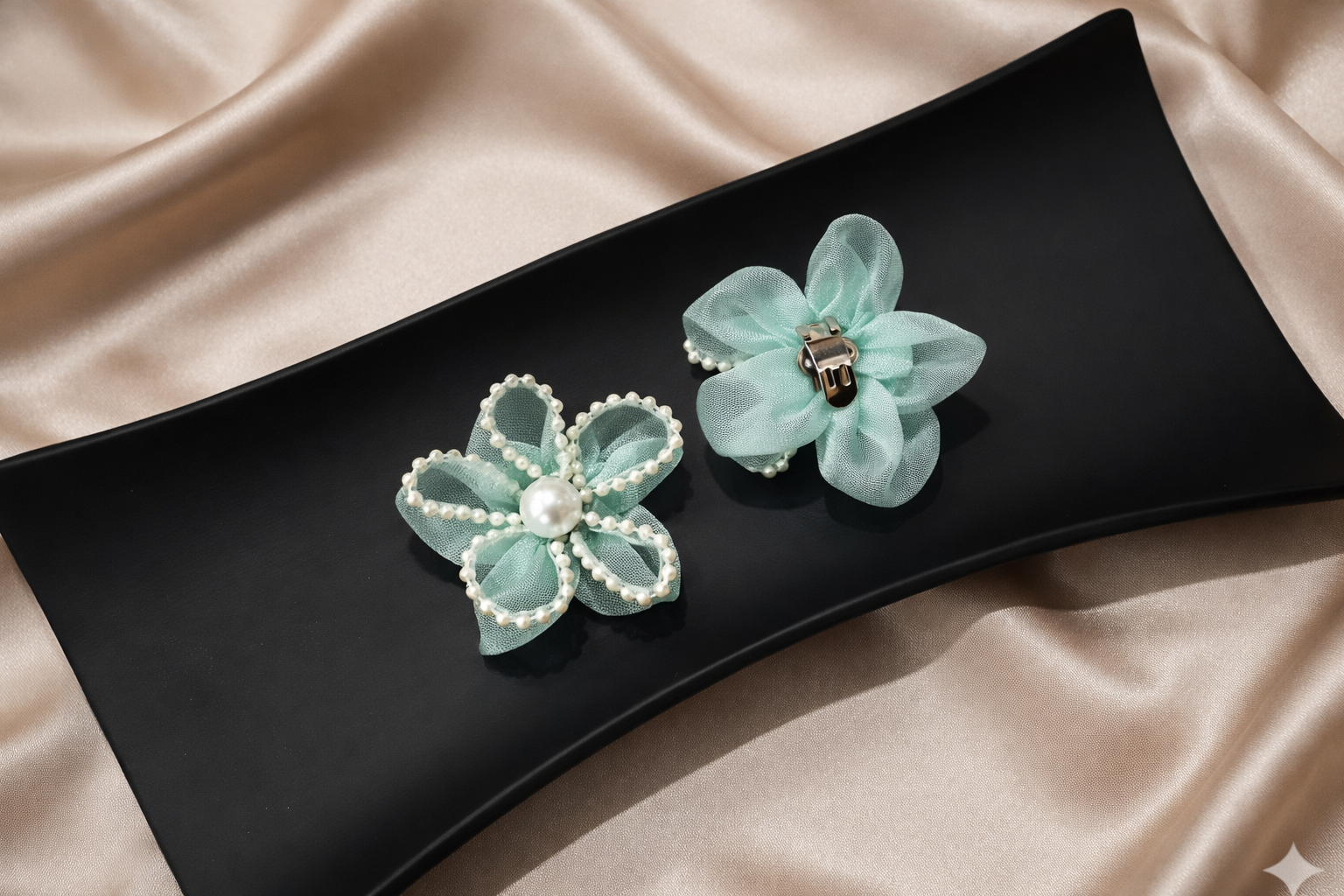 Pearl Bloom Flower Clip (Pair)