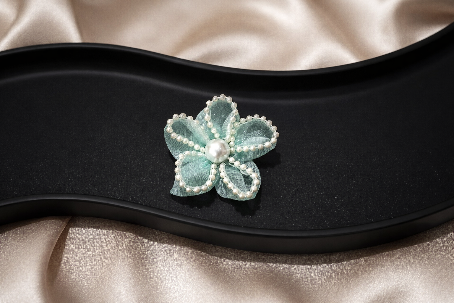 Pearl Bloom Flower Clip (Pair)